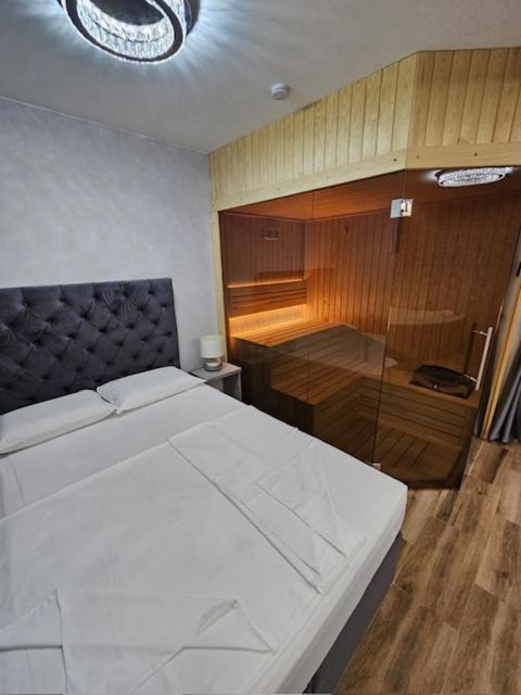Olympic Wellness & Spa Hotel Belgrade Extérieur photo