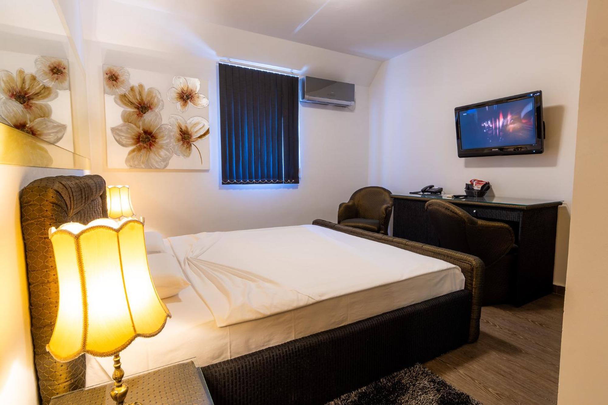 Olympic Wellness & Spa Hotel Belgrade Extérieur photo